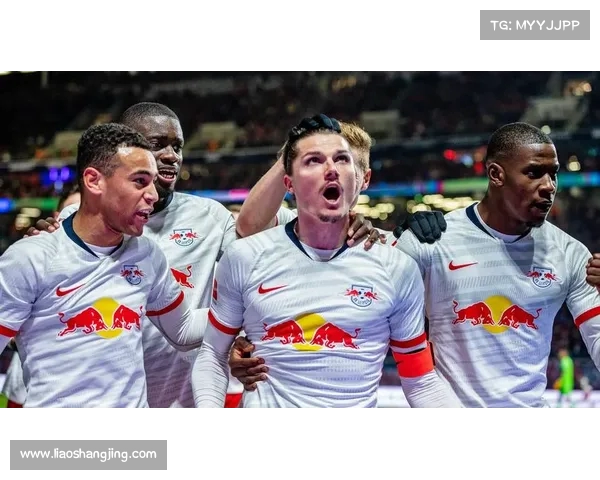 德甲联赛上座率解析:各俱乐部观众热情与球迷文化的深度探讨 德甲联赛上座率解析:各俱乐部观众热情与球迷文化的深度探讨